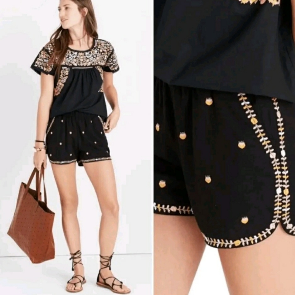 Madewell Embroidered Spring Time Pull-On Shorts Size Med Pockets  Black